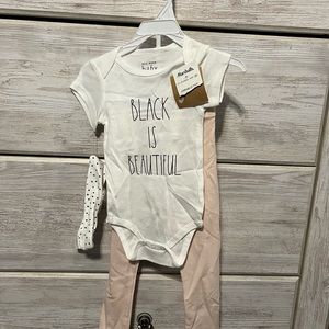 Rae Dunn size 6-9 months